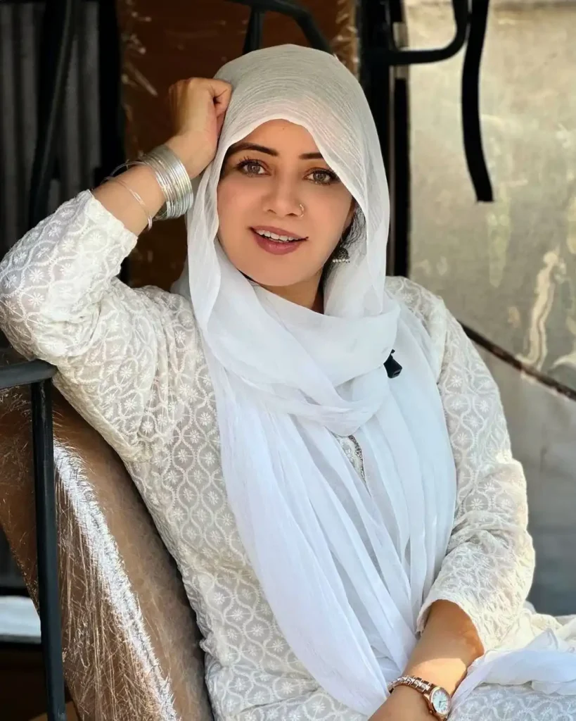 a cute girl pic