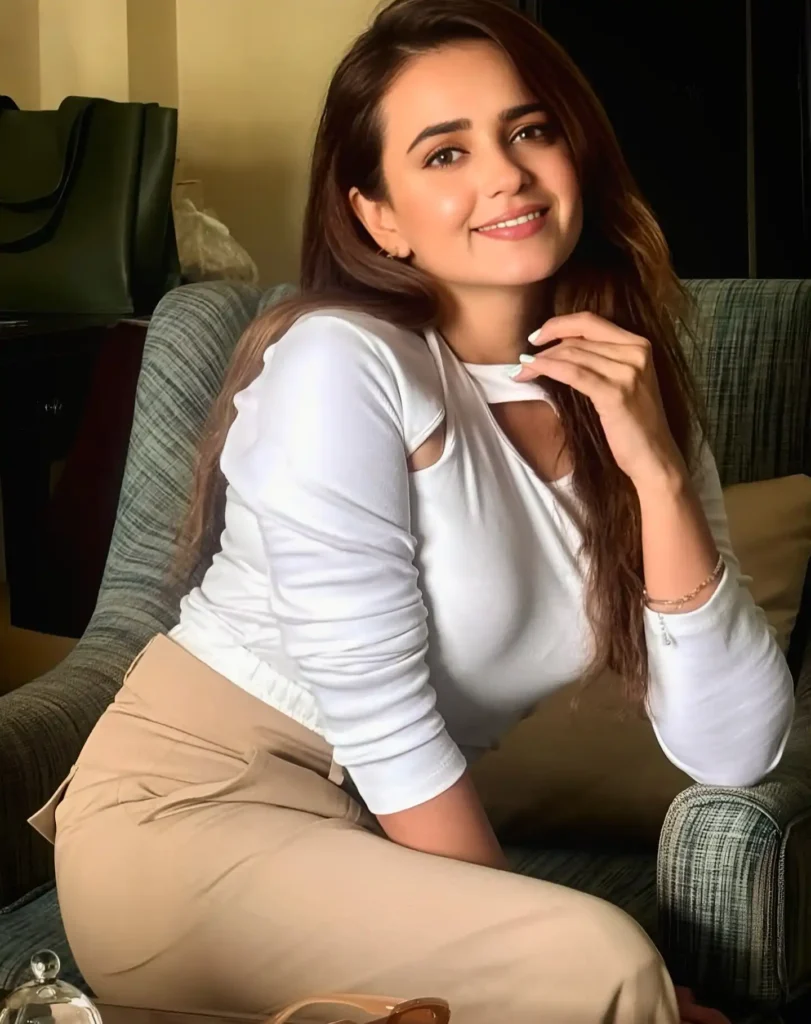 a cute girl picture