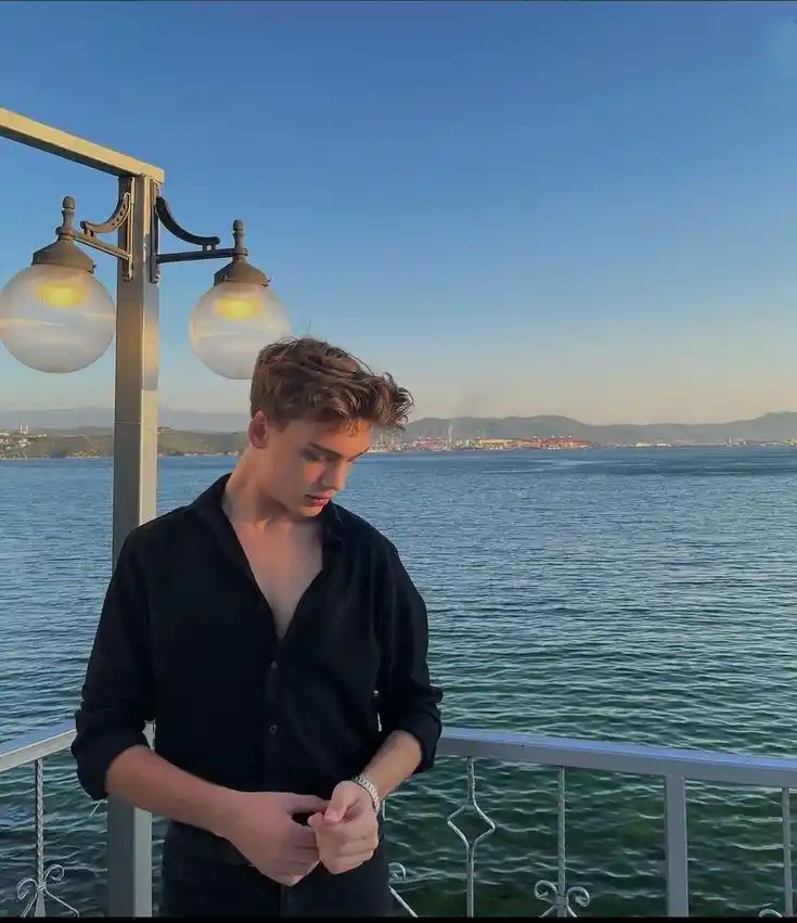 aesthetic dp for instagram for boys simple