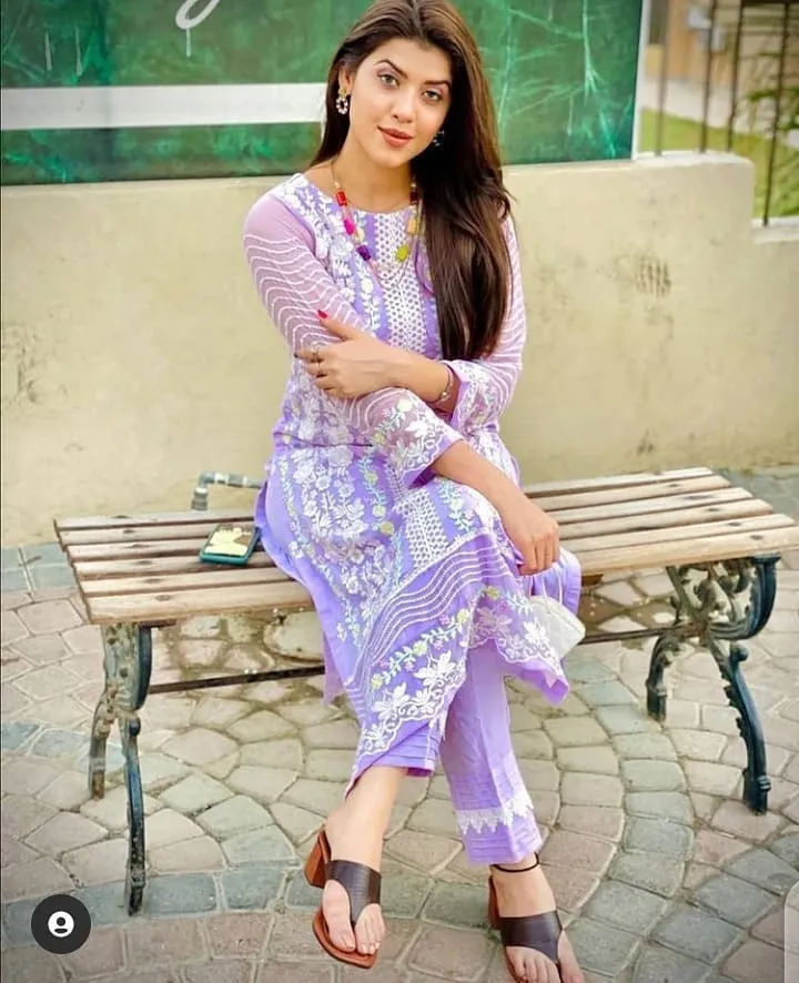 attitude instagram dp for girls stylish simple