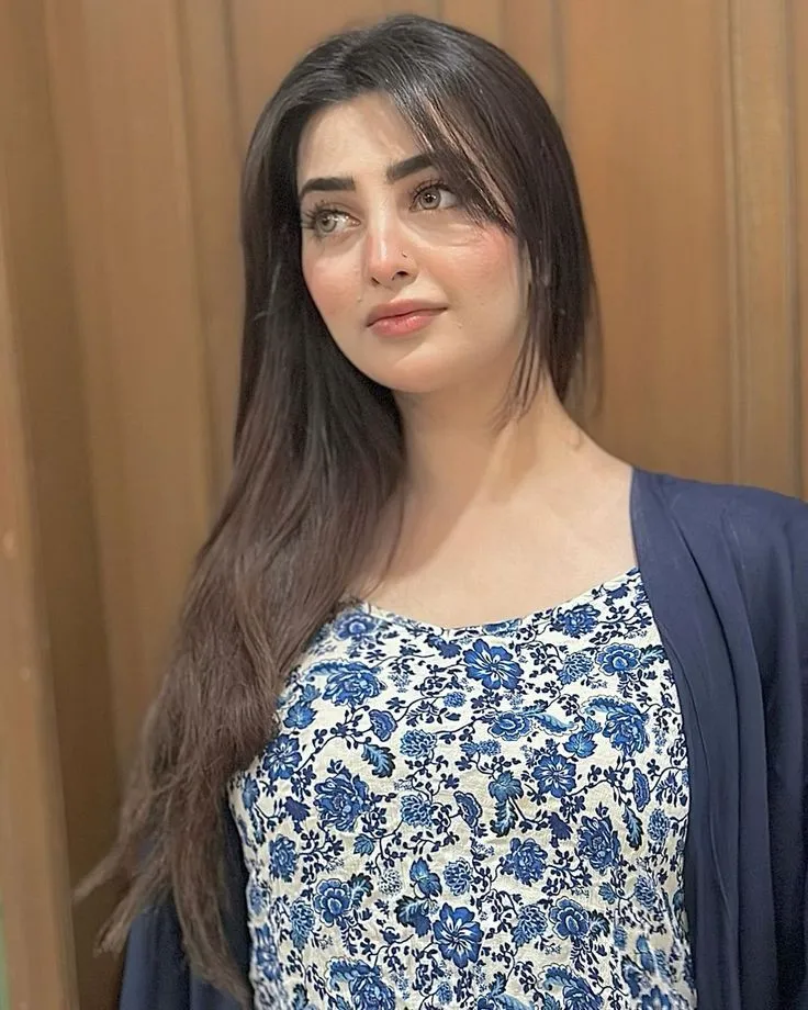 attitude ladki ki photo