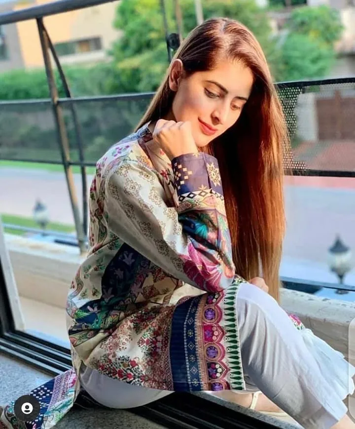 cute attitude dp girl anime for instagram