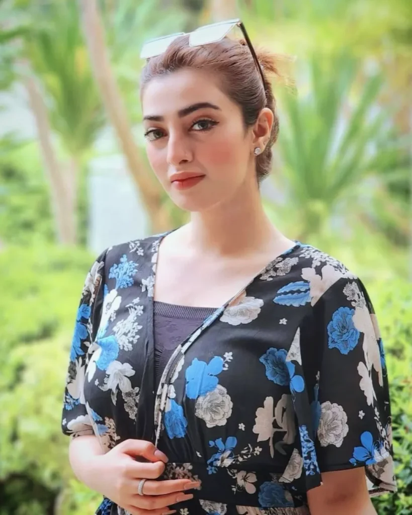cute cute girl dp for whatsapp
