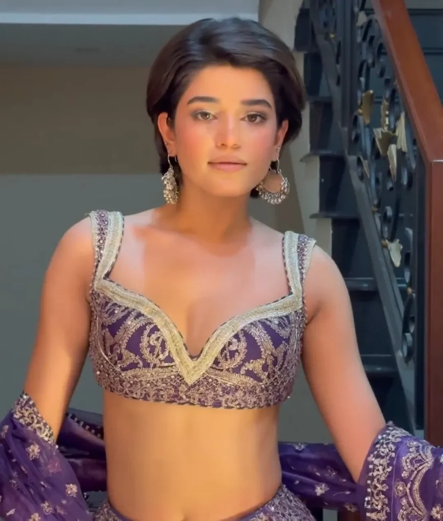 cute girl dp