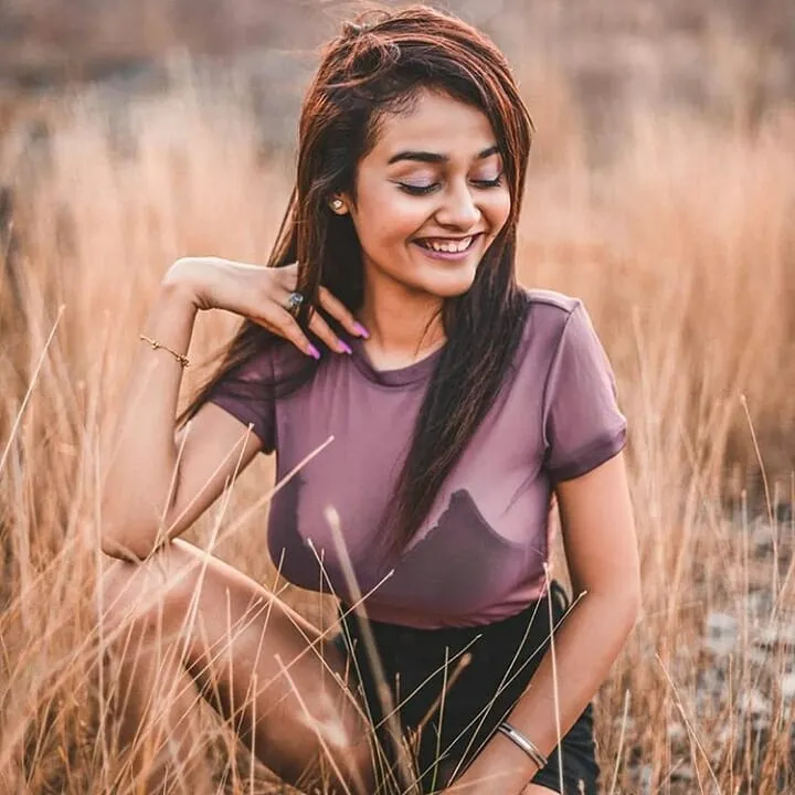 instagram dp for girls cool look