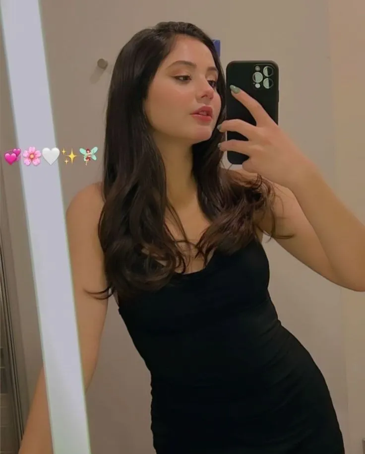 ladki ka dp achcha wala