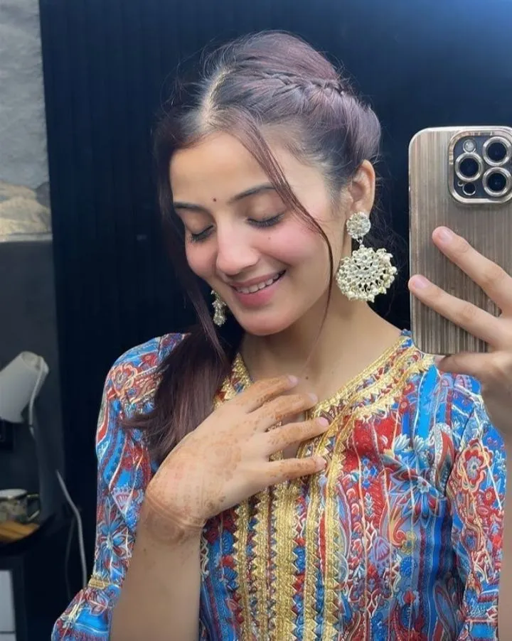 ladki ki dp black colour