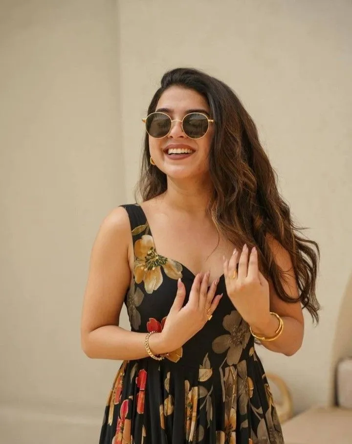 ladki ki photo a jaaye