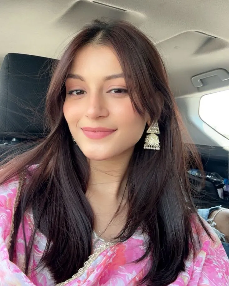 ladki ki photo acchi si
