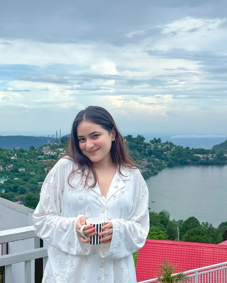 ladki ki photo achcha
