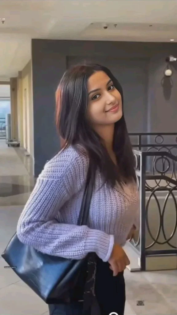 roti hui ladki ki dp