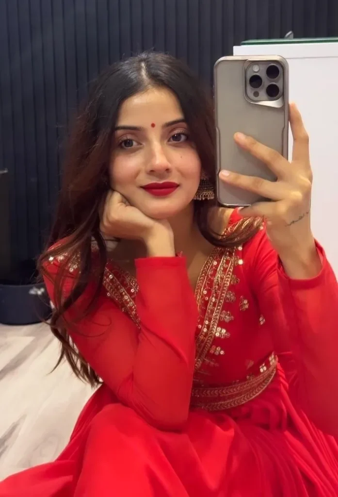 roti hui ladki ki dp