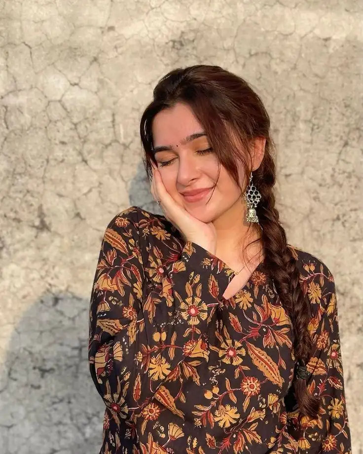 russian ladki ki photo