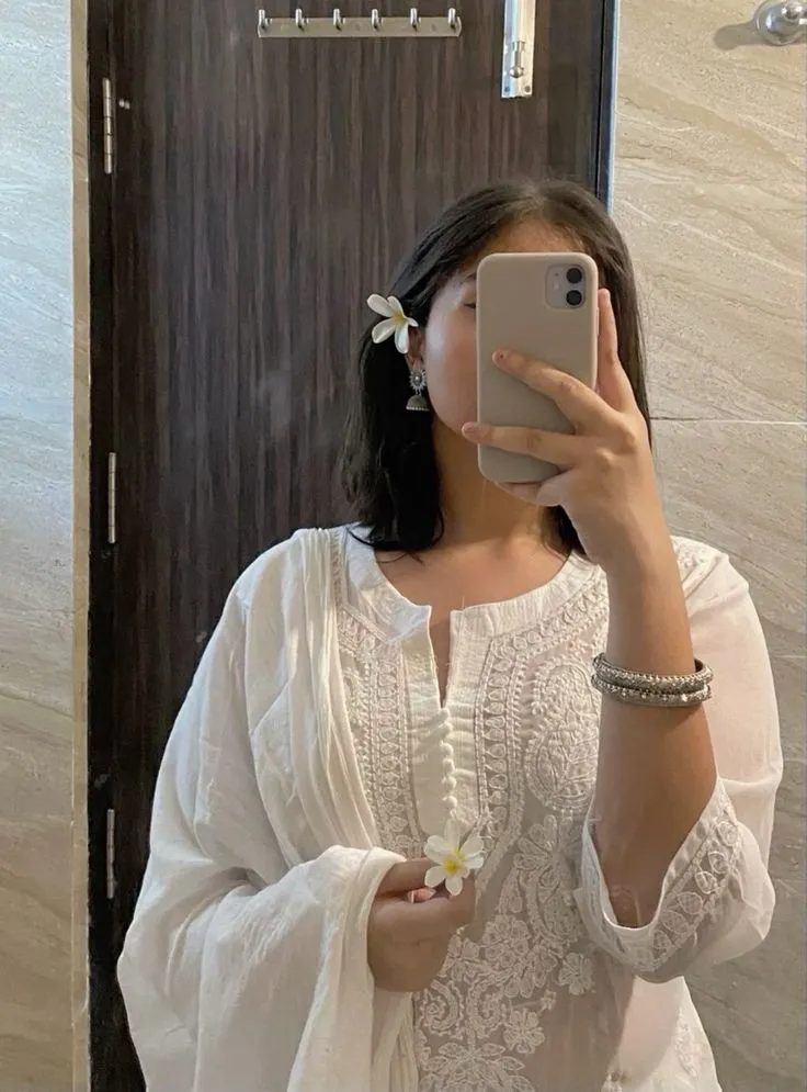sad ladki ka dp