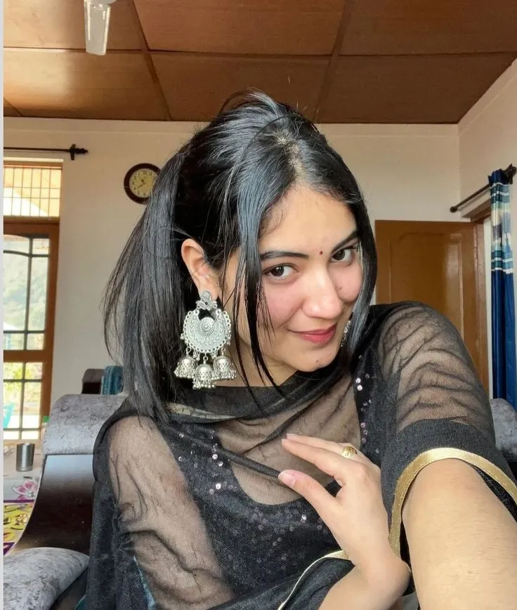 smart ladki ka dp