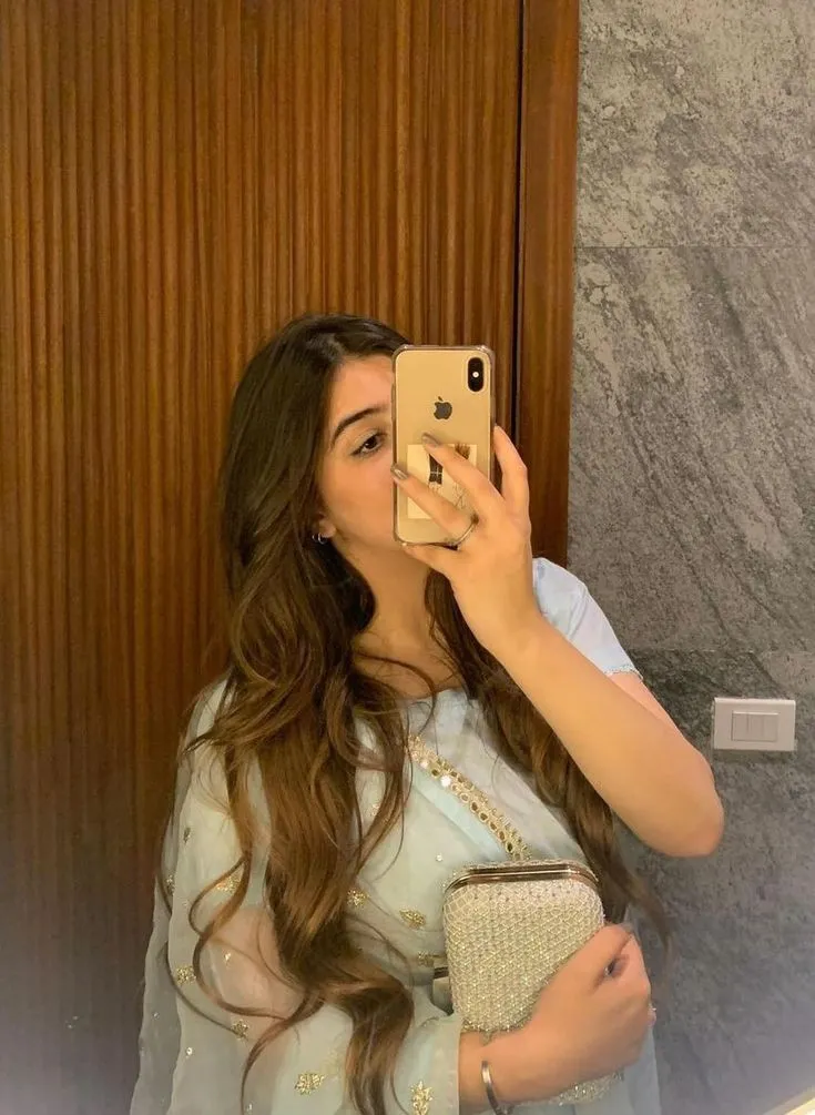 sundar ladki ki dp